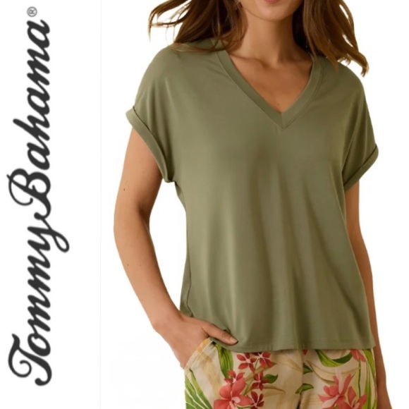 Tommy Bahama Tops - Tommy Bahama kaui soft jersey knit v-neck top